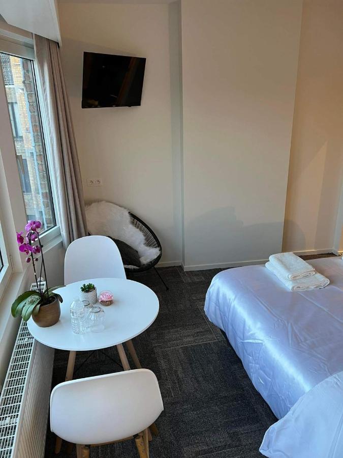 Prachtige Kamer In Centrum Brugge Met Badkamer ! Bruges Exterior foto