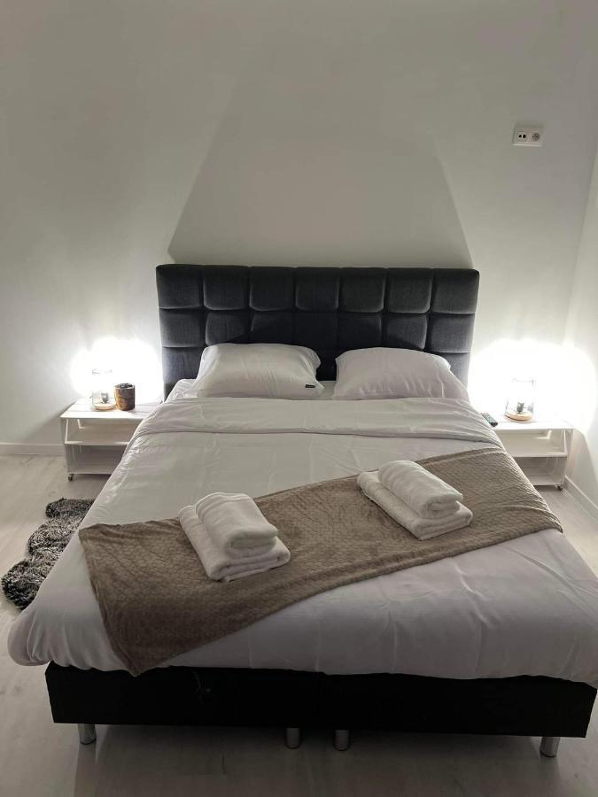 Prachtige Kamer In Centrum Brugge Met Badkamer ! Bruges Exterior foto